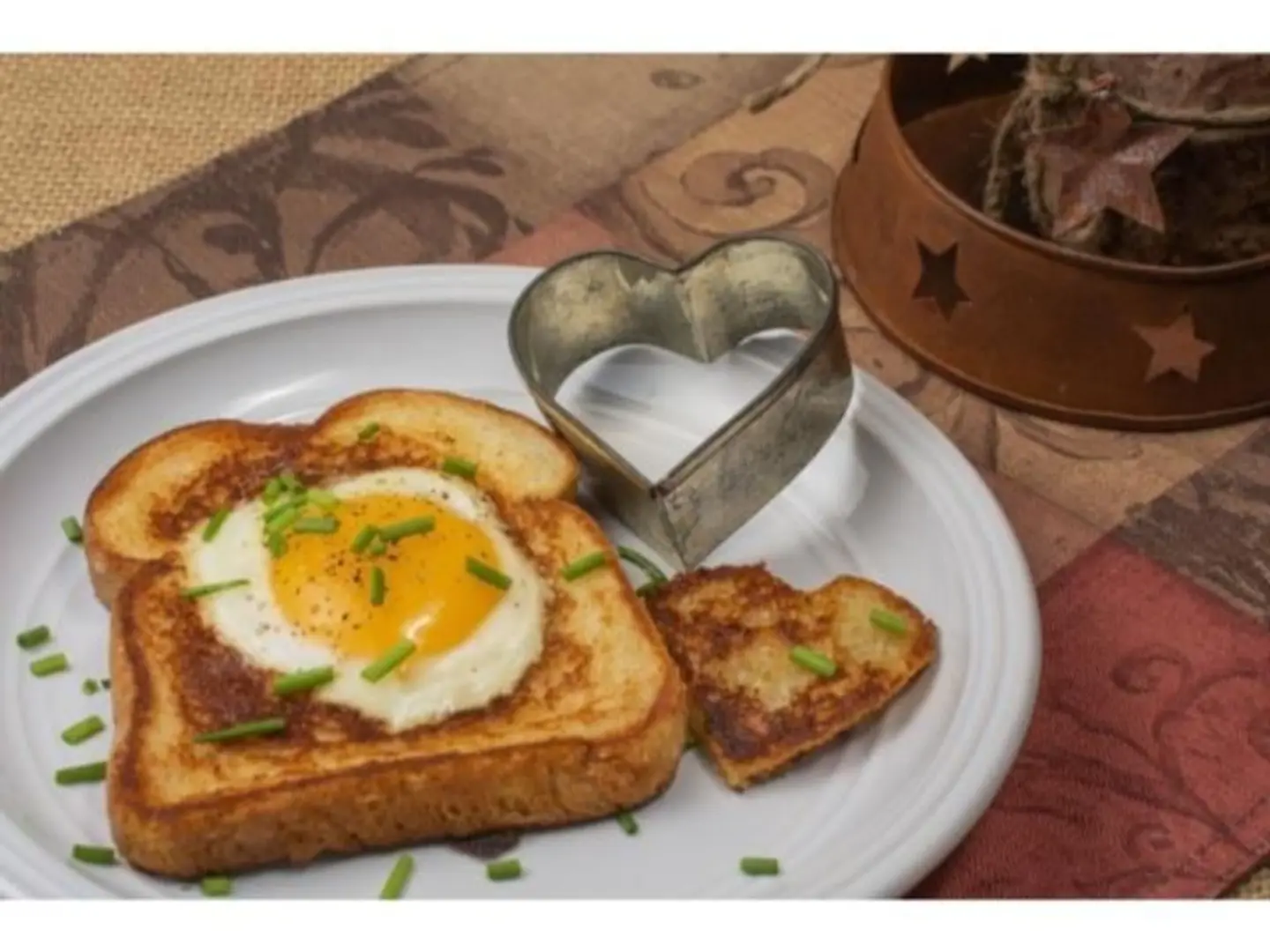 بيض عيون ساندوتش مدور - بدون جبن