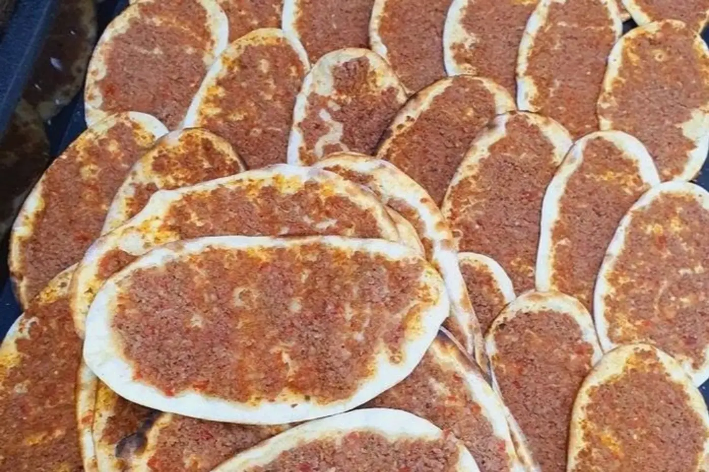 صفيحة شامية مع دبس الرمان مع العجين - 500 جرام