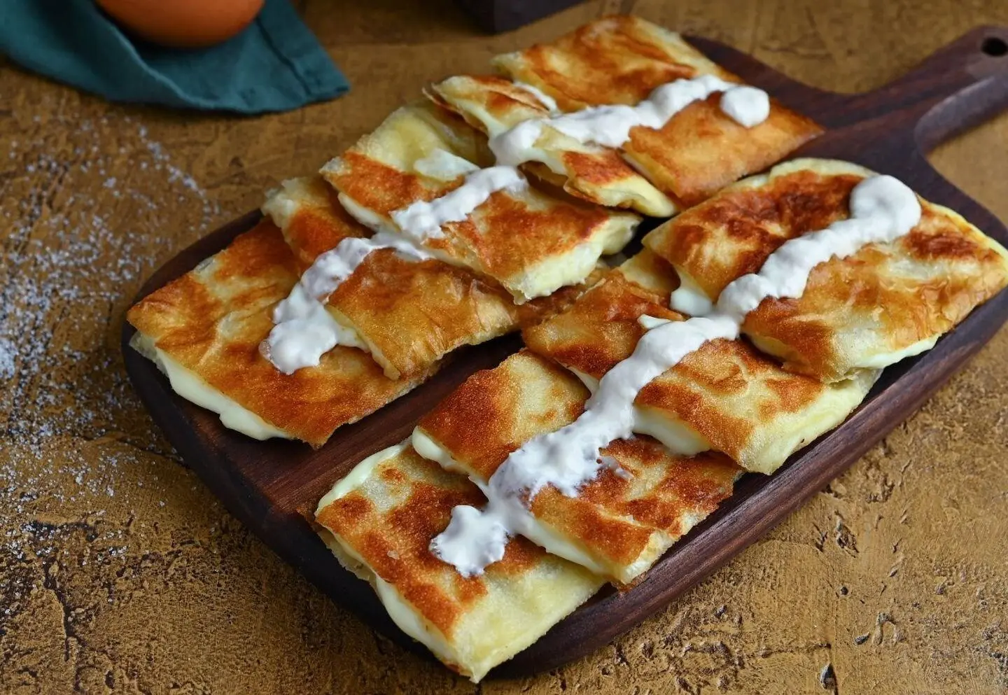 مطبق حلو قشطة - عادي