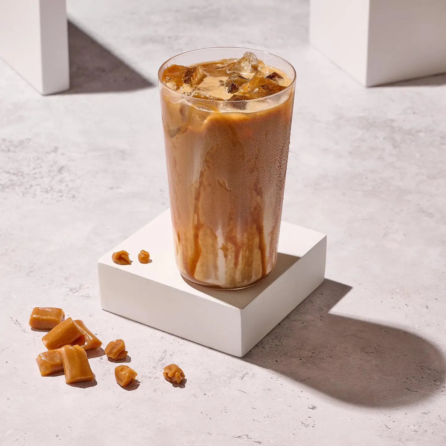 Iced Caramel Macchiato - Medium