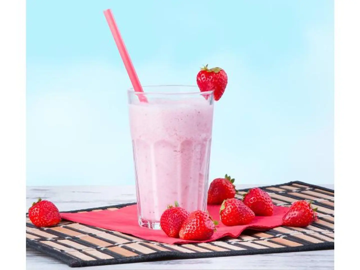 Strawberry Milkshake - Small