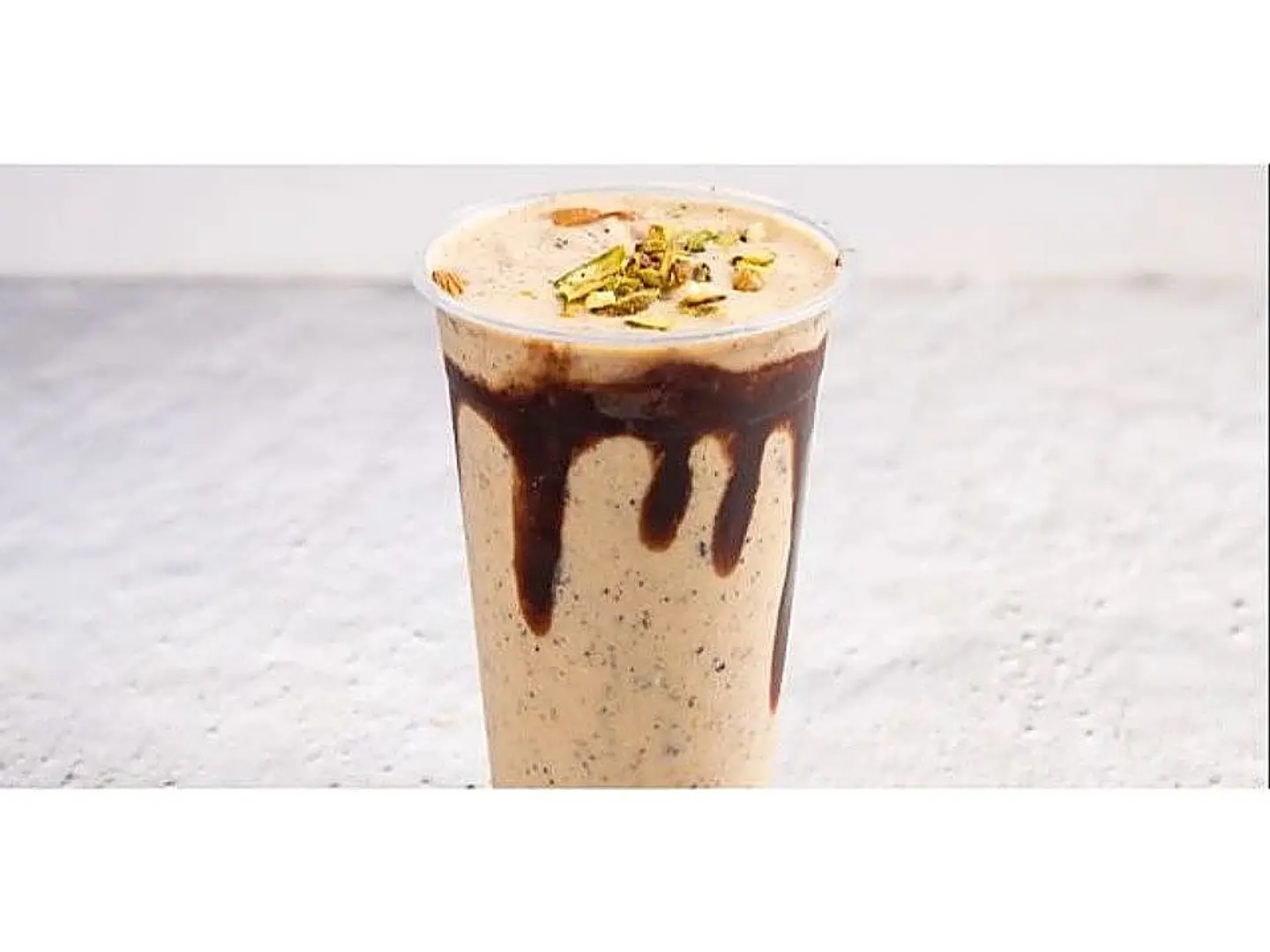 الاسطورة - وسط