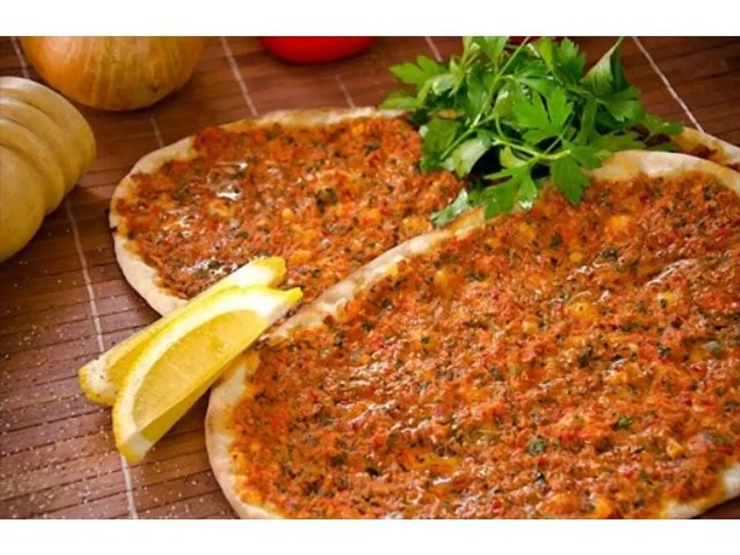 لحم بعجين خضار - صغير