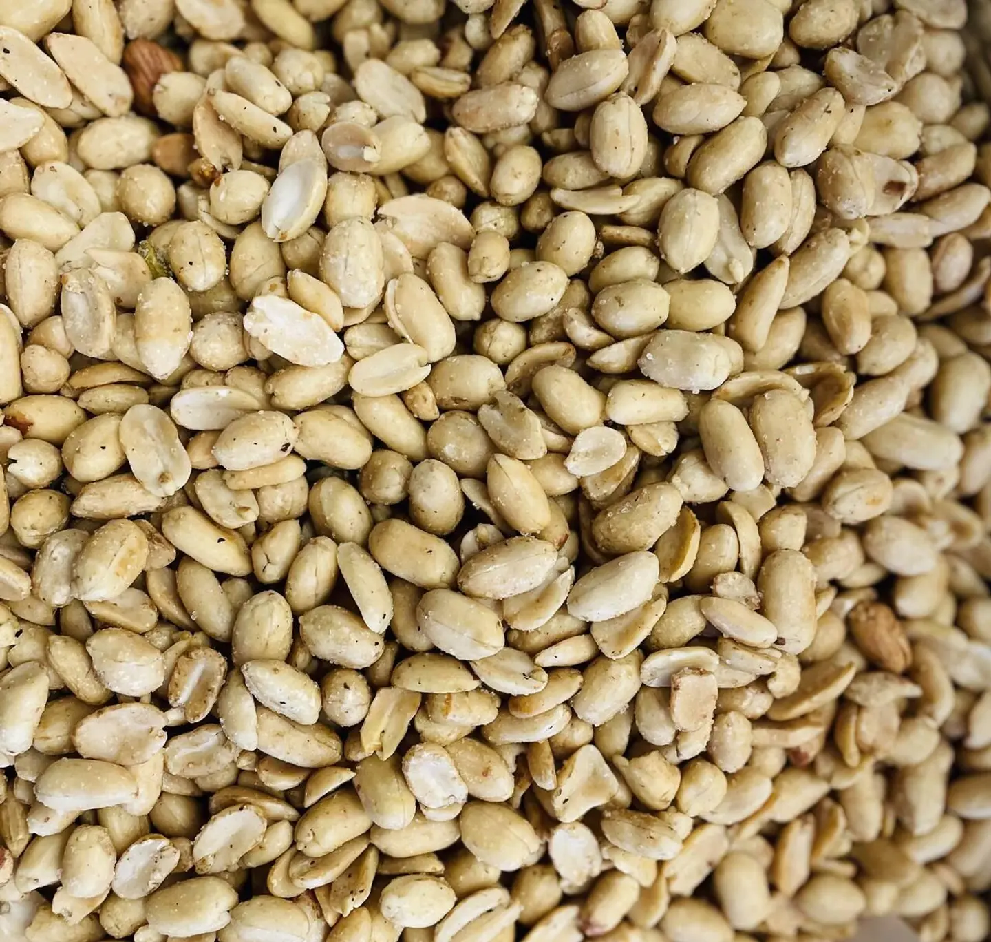 سوداني مملح ابيض - 250 جرام