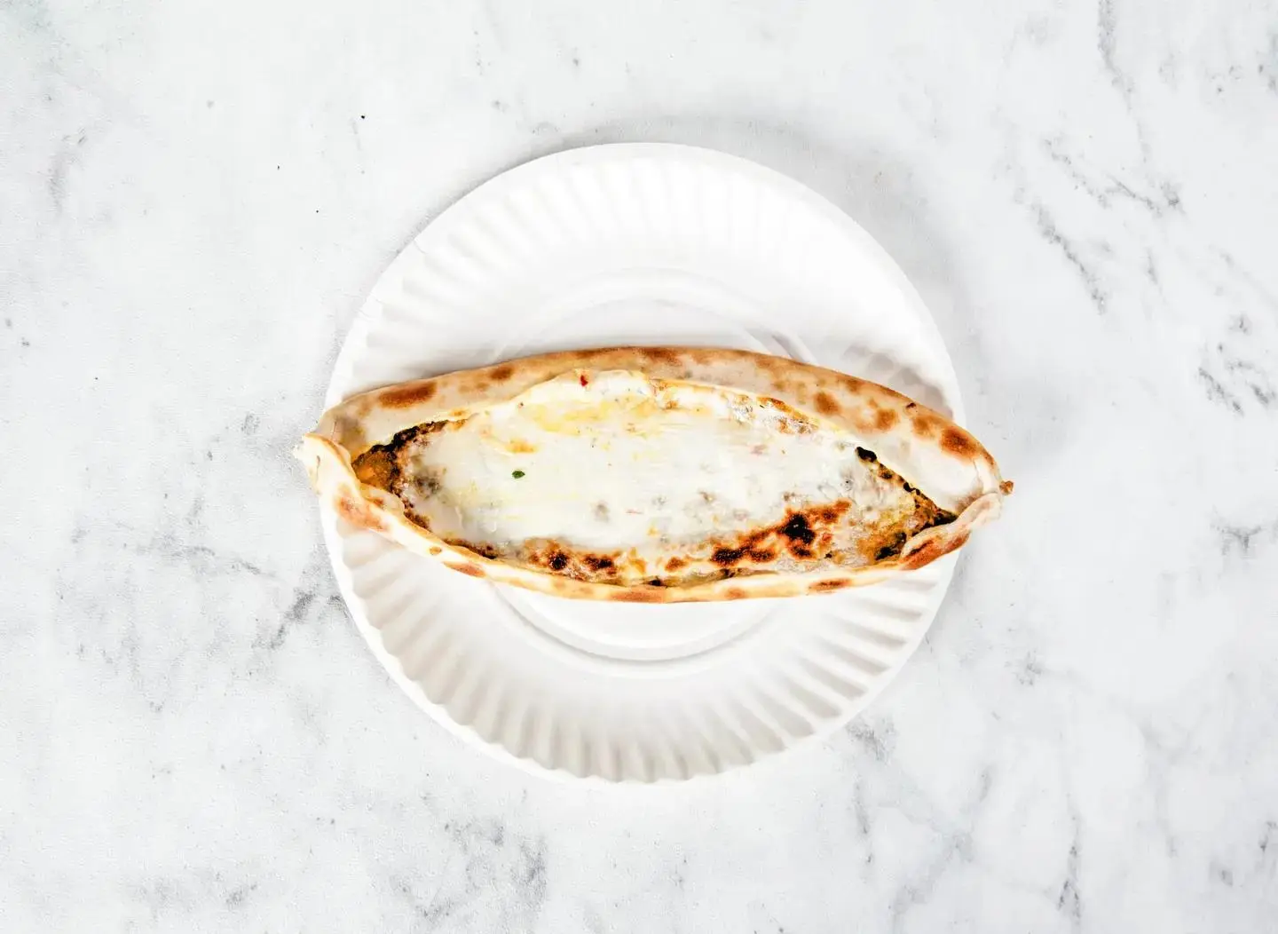 فطيرة جبن موتزريلا - وسط