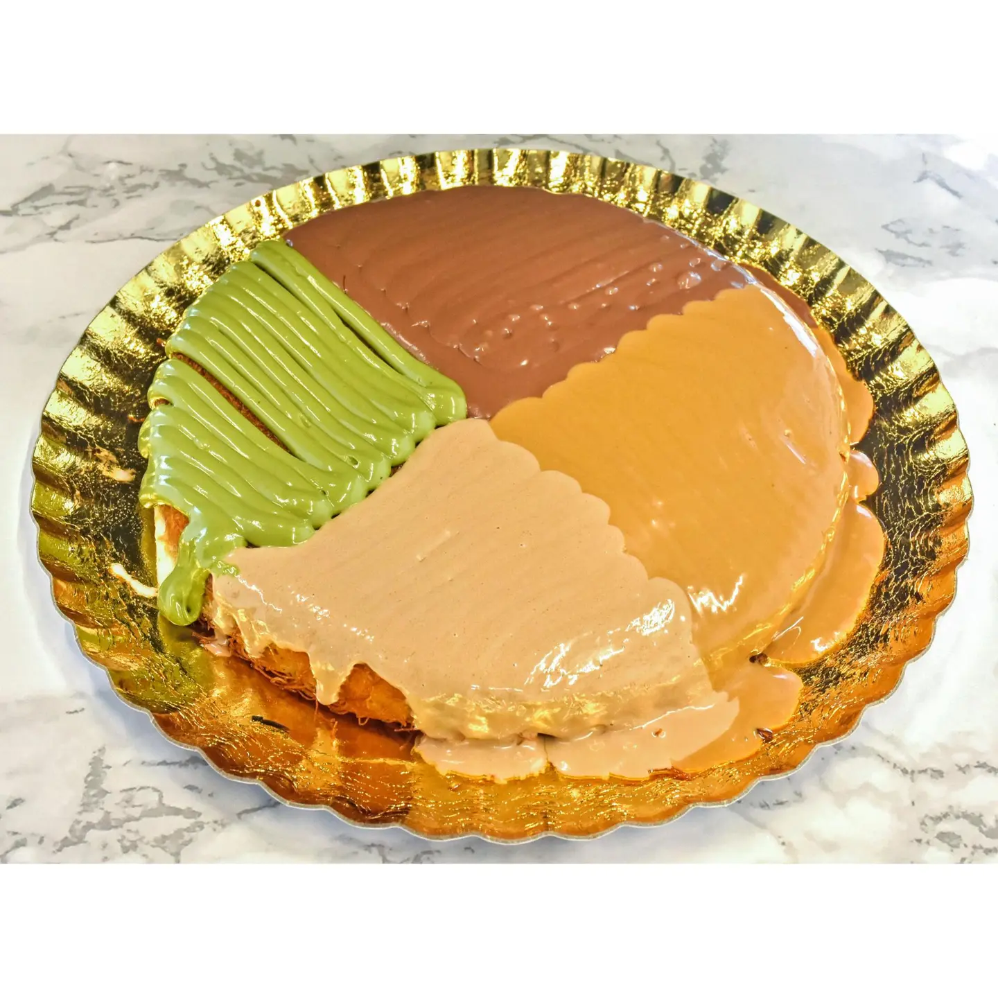 كنافة سبيشيل مكس - وسط