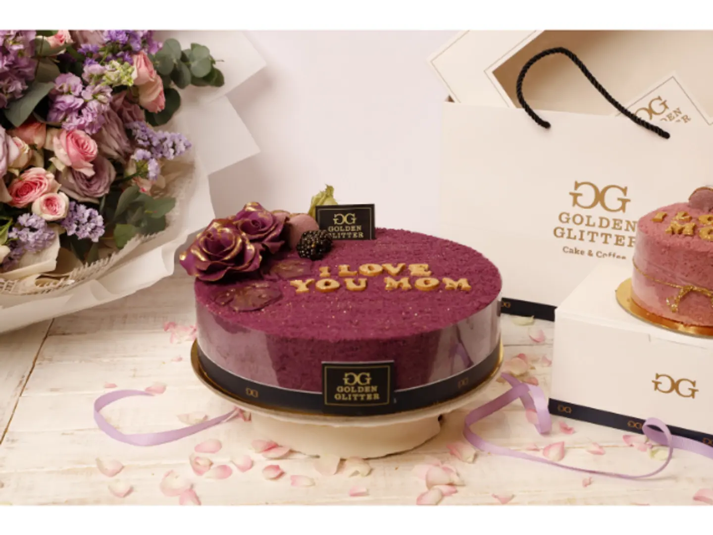 كيكة التوت - وسط يكفي من 5 الى 6 اشخاص