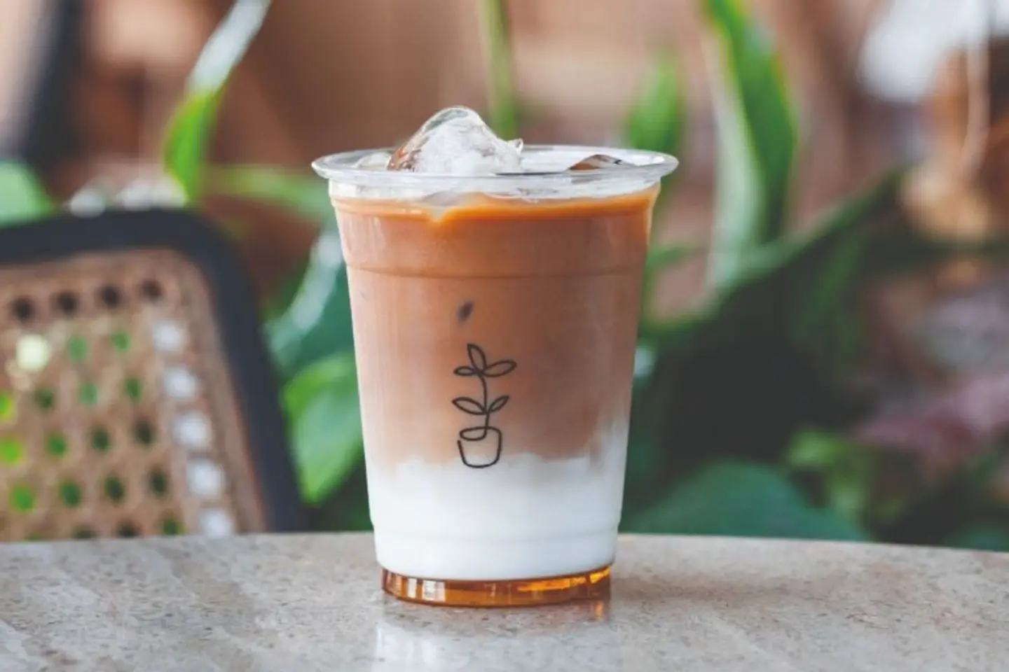 Iced Caramel Macchiato. - Small