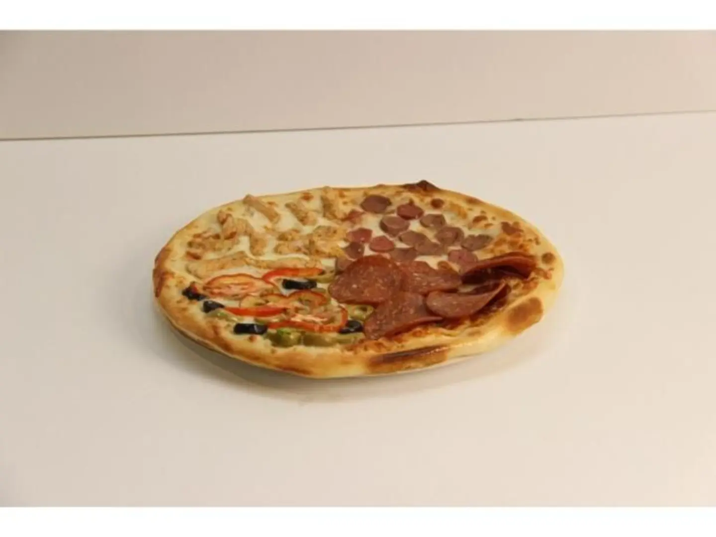 بيتزا الاربع فصول - صغير