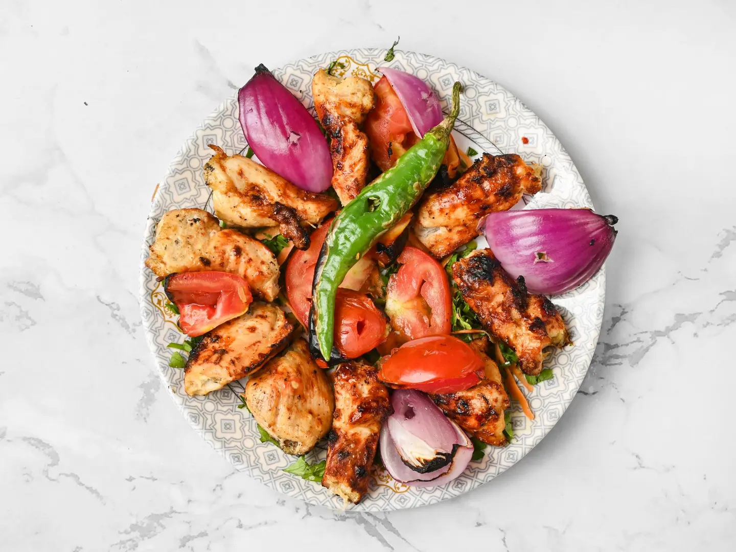 شيش طاووق - نفر