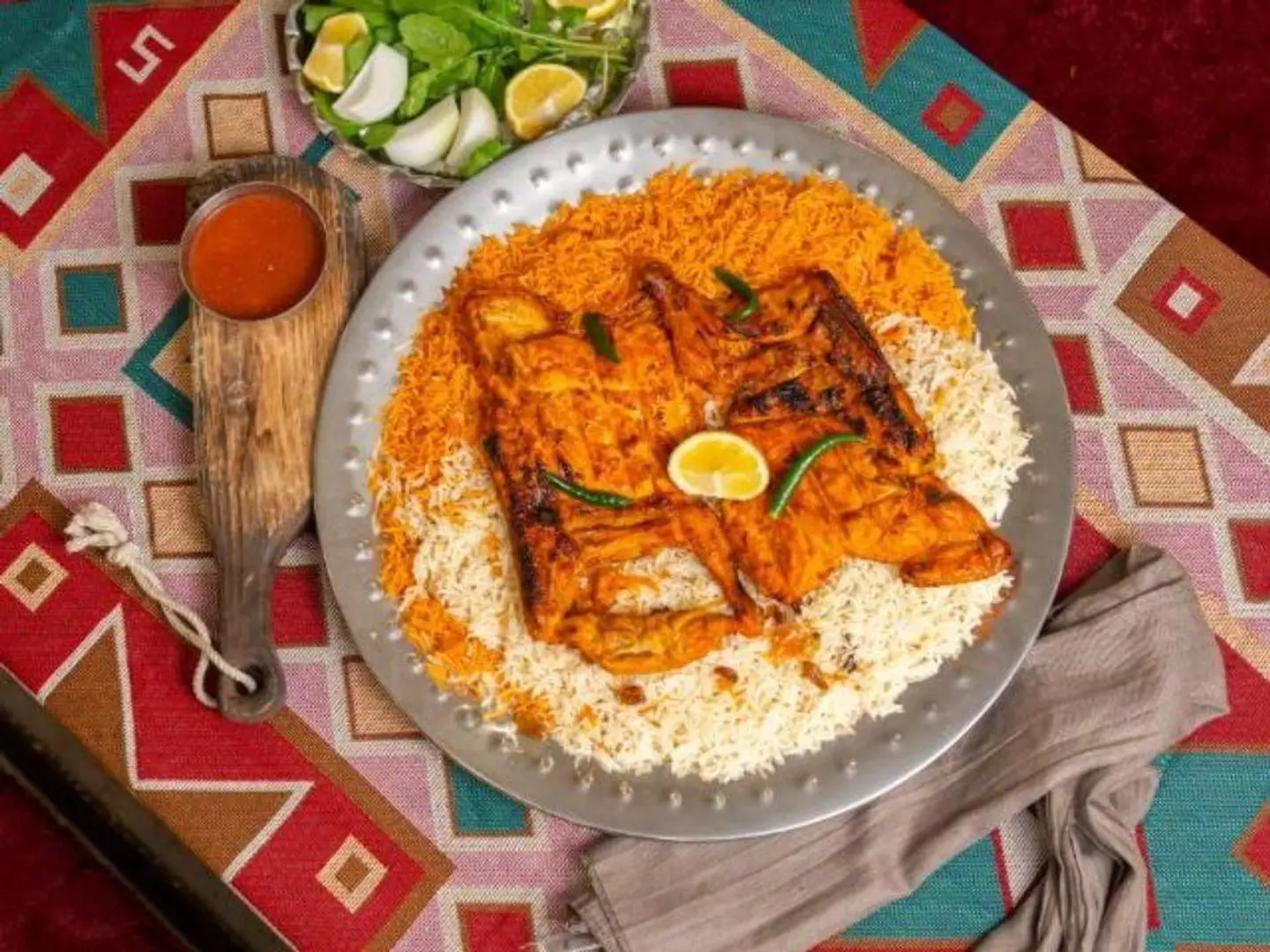 دجاج على الفحم مع رز - نص حبة دجاج