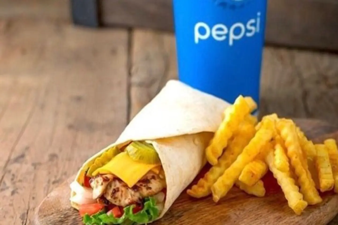 Boneless Chicken Sandwich Meal - Regular