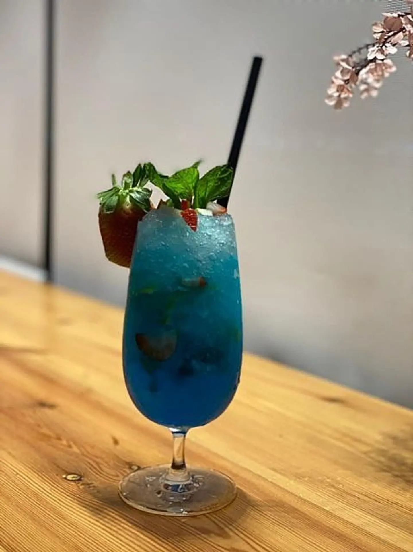 Rawea - Medium Cup
