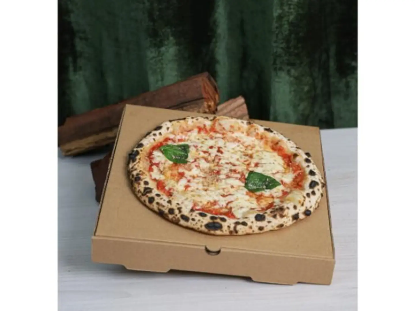 Margherita Pizza - Medium