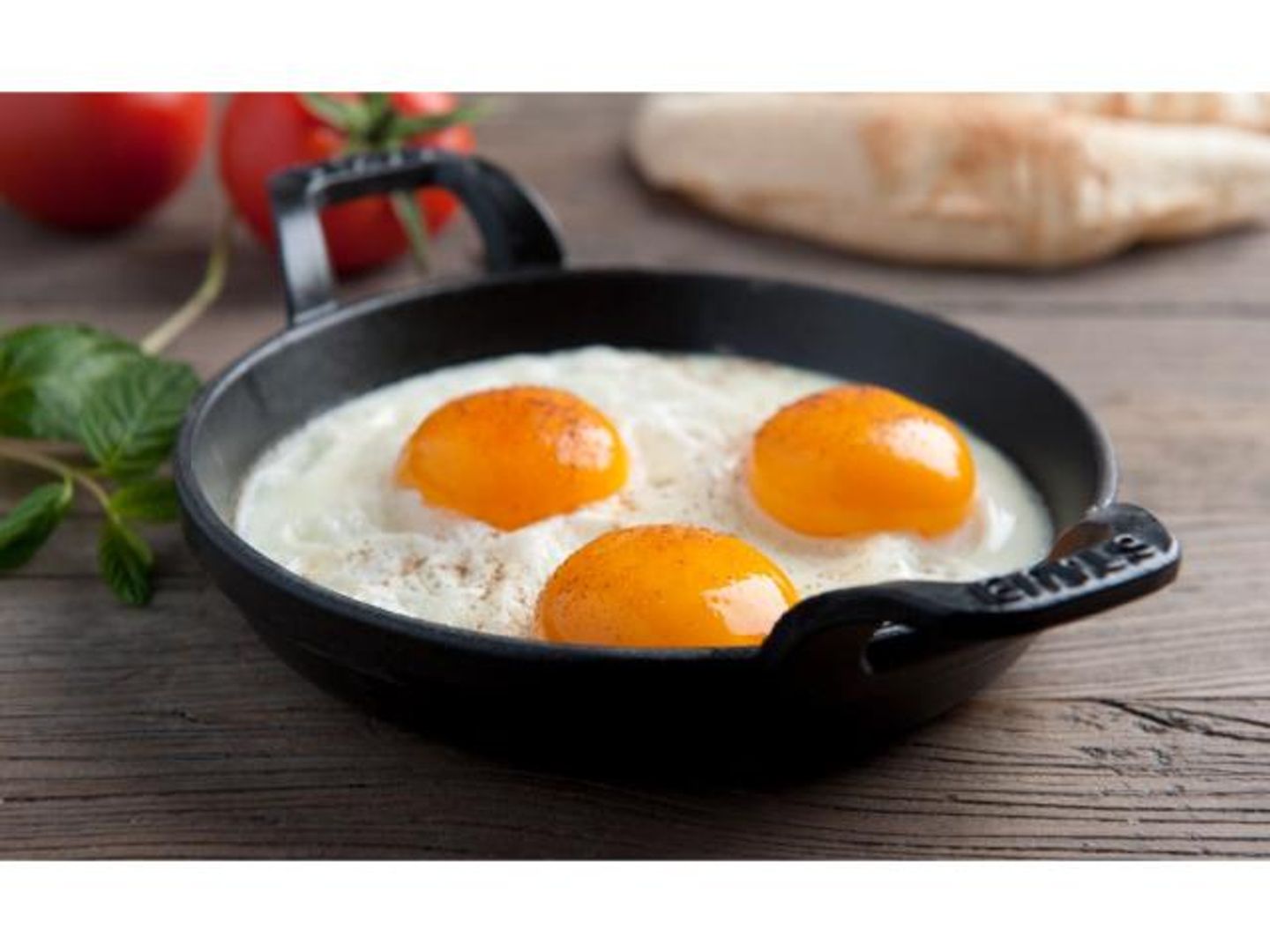 بيض عيون - صغير