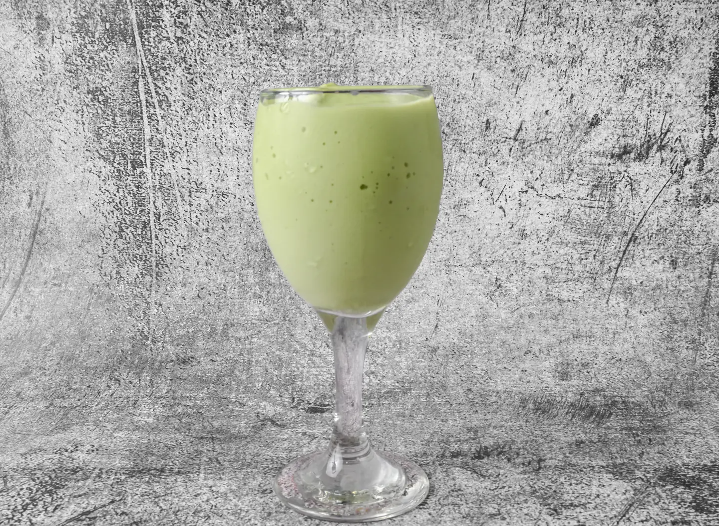 عصير أفوكادو - كوب كبير