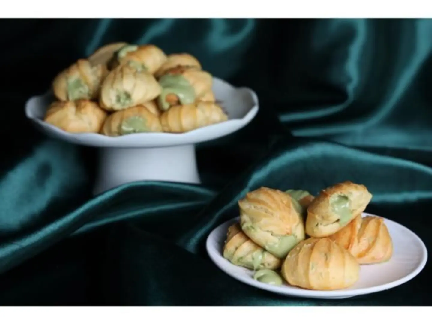 بلح مشوي بالفستق - صغير