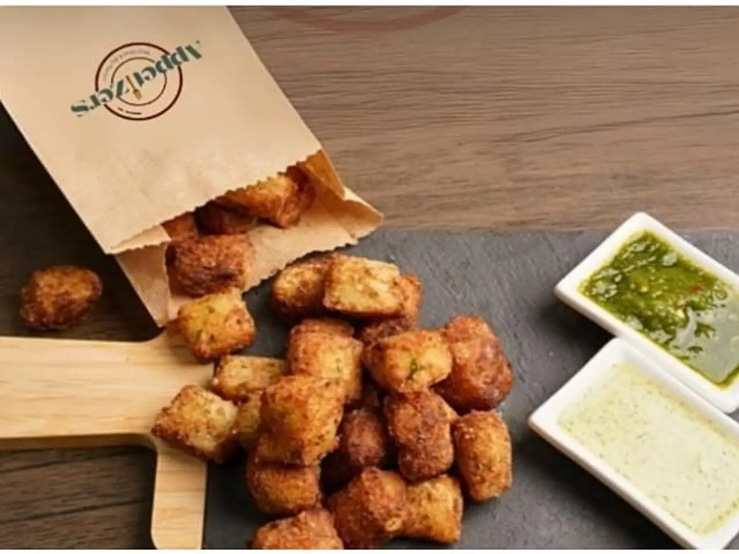 مكعبات بطاطس محشية بالجبنة - صغير