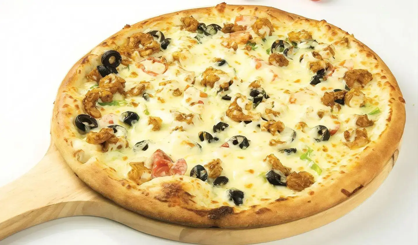 Chicken With Melted Cheese Pizza - Medium