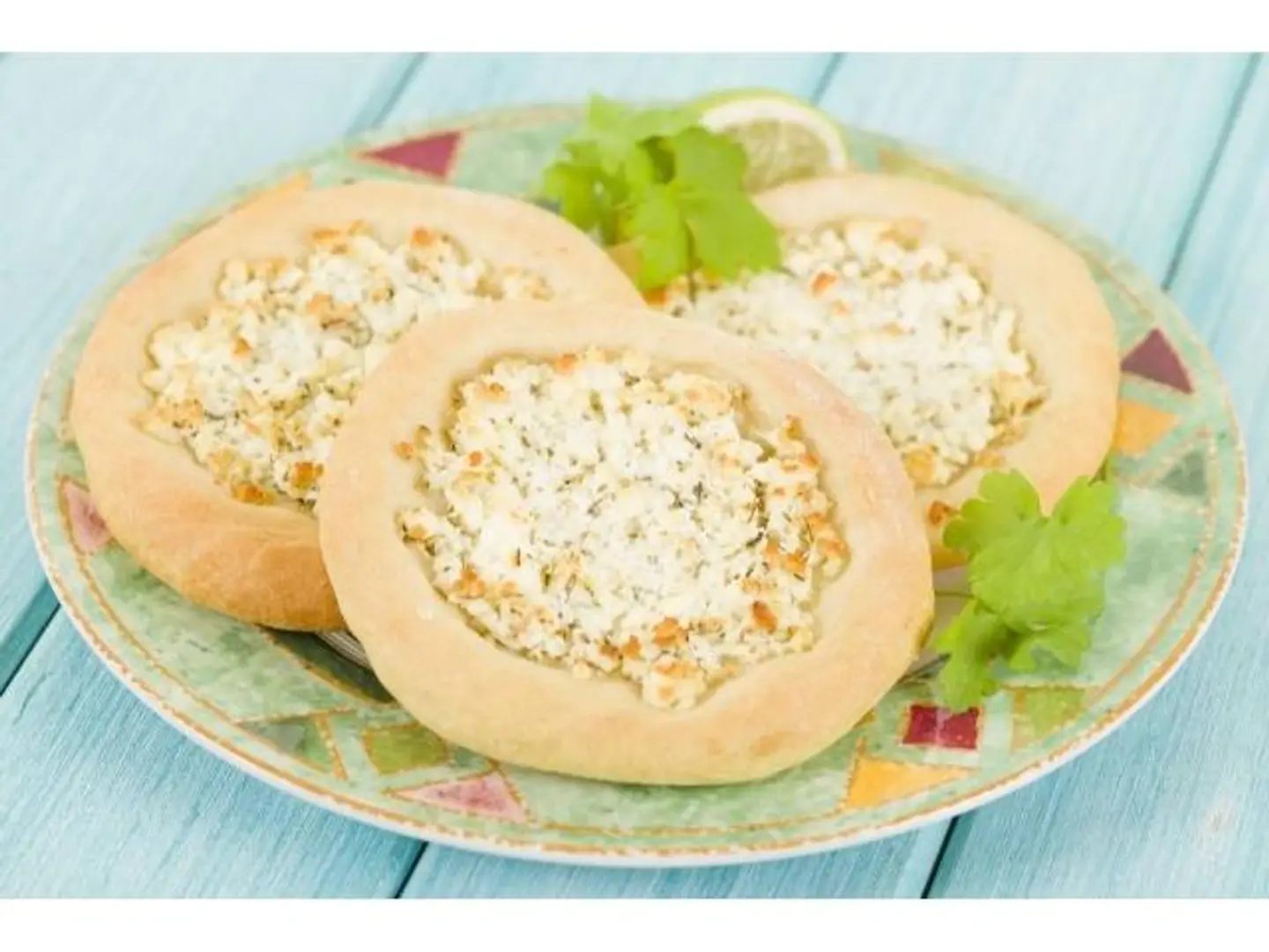 صفائح شامية بالجبن - صغير