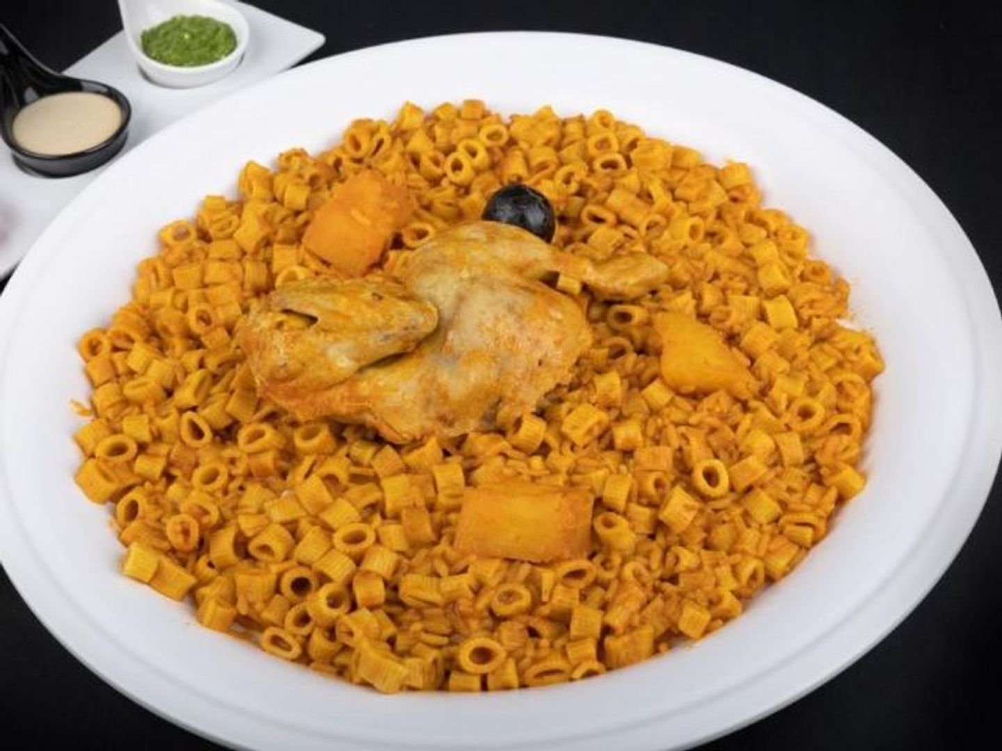 مكرونة - نص حبة دجاج
