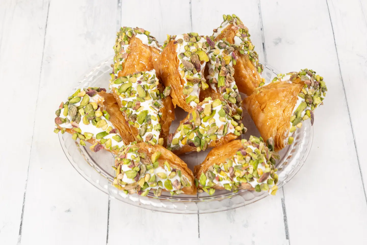 Cream Warbat And Pistachio - Small