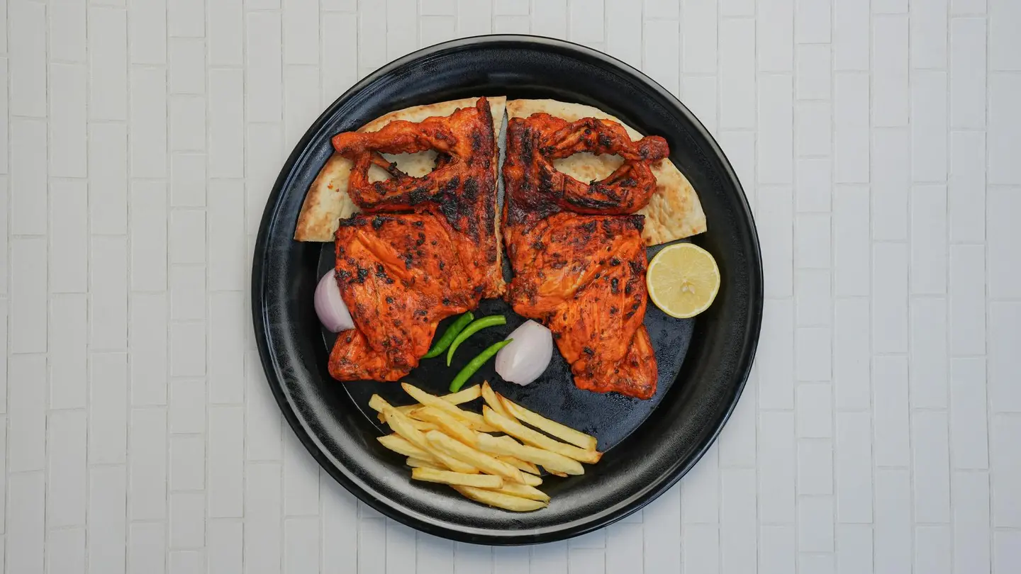 دجاج على الفحم سادة - نصف حبة