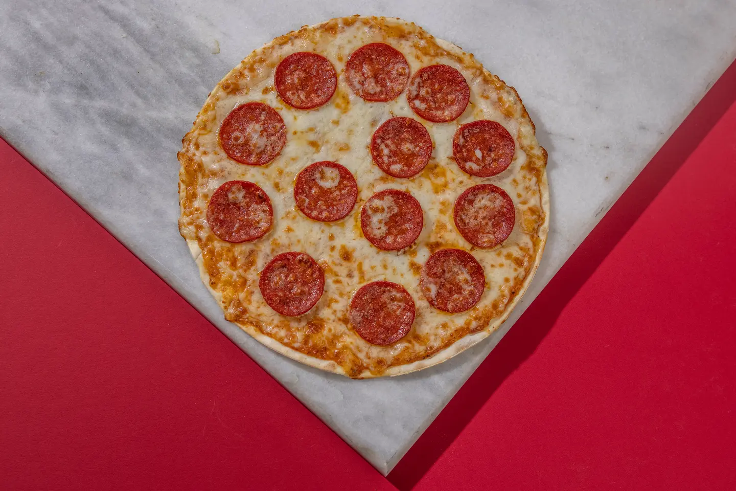 بيتزا بيبروني  - صغير