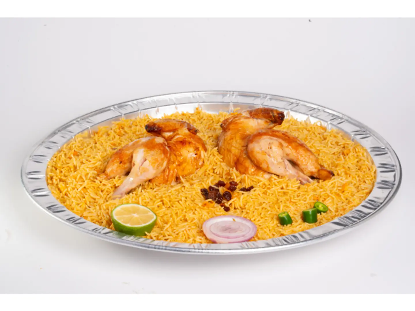 دجاج شواية مع رز بخاري احمر - نص حبة دجاج