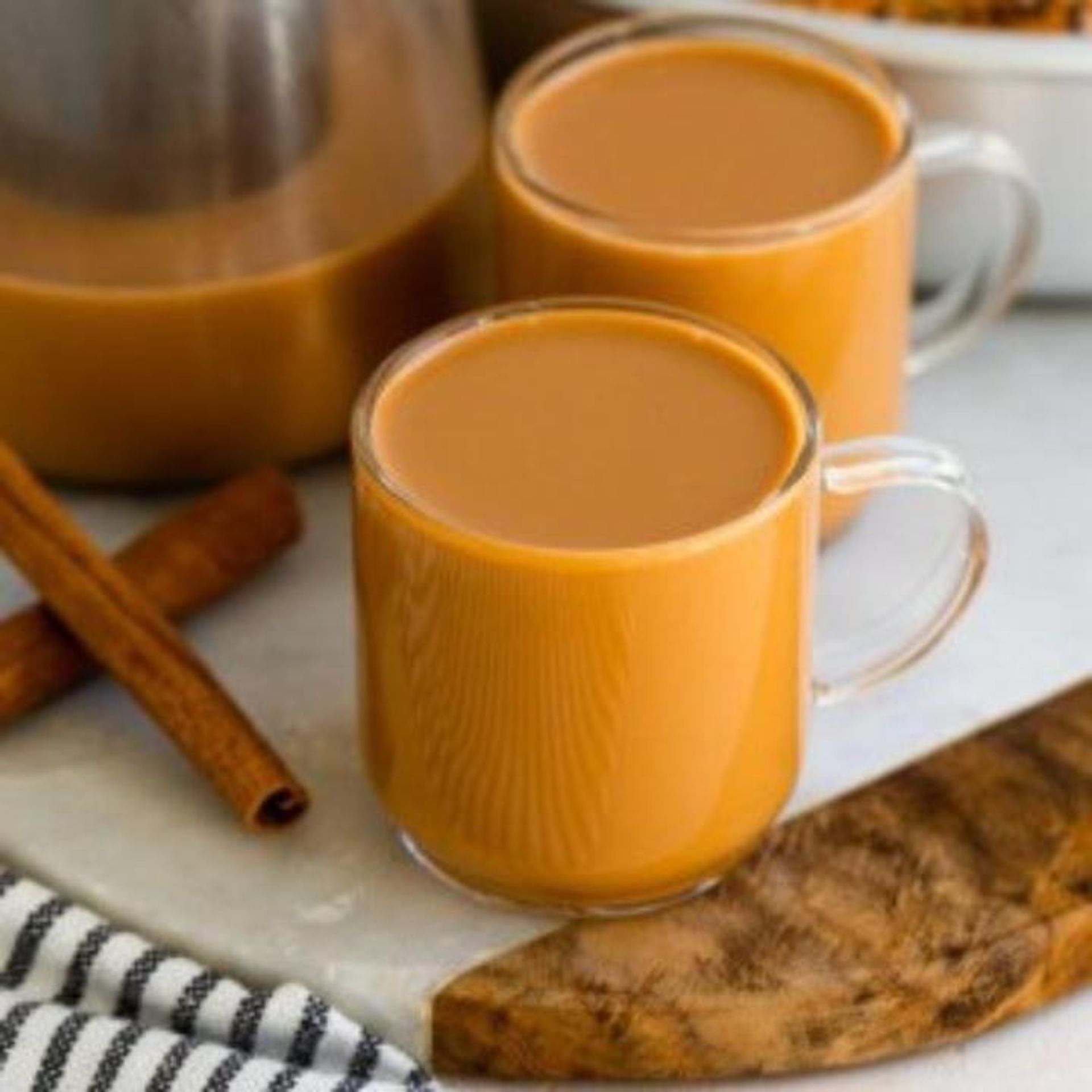 حليب عدني - صغير