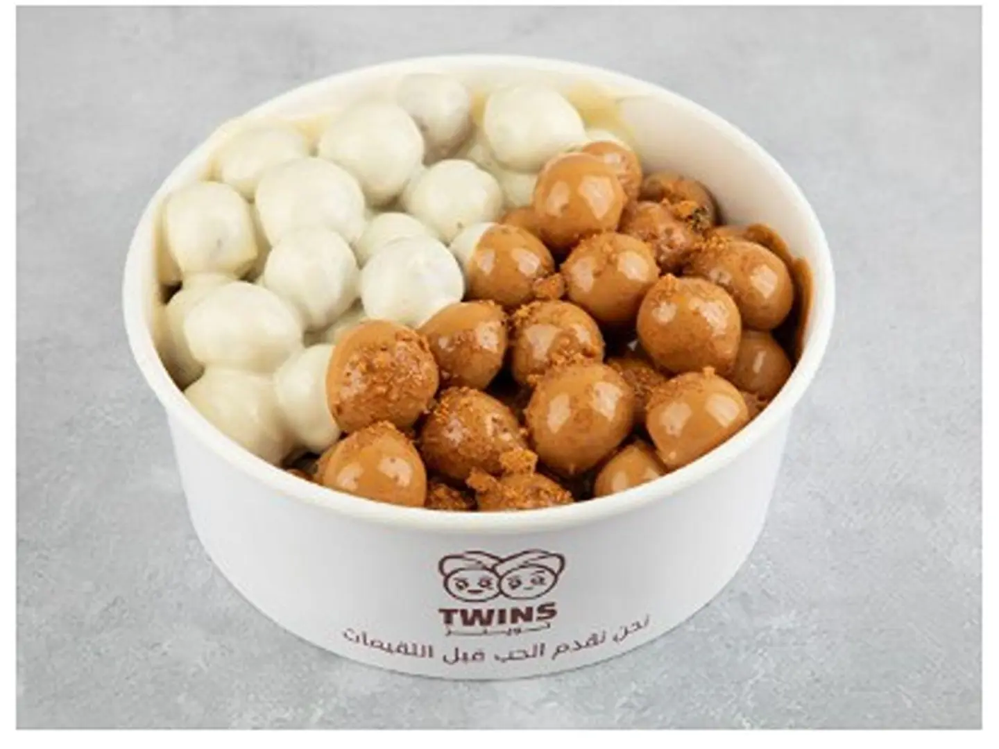 مكس نوتيلا وبيضاء ولوتس - صغير