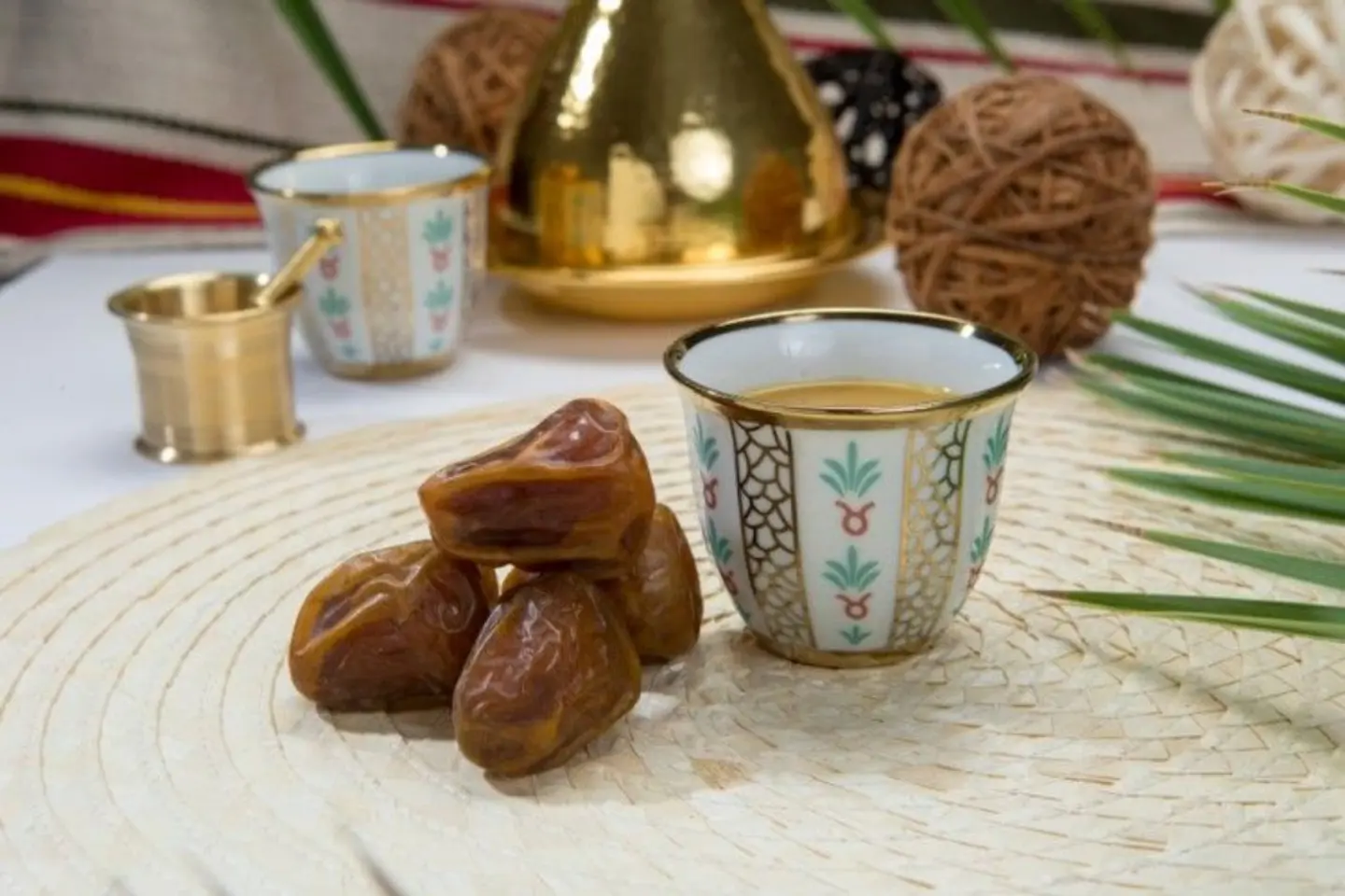 قهوة سعودية - وسط