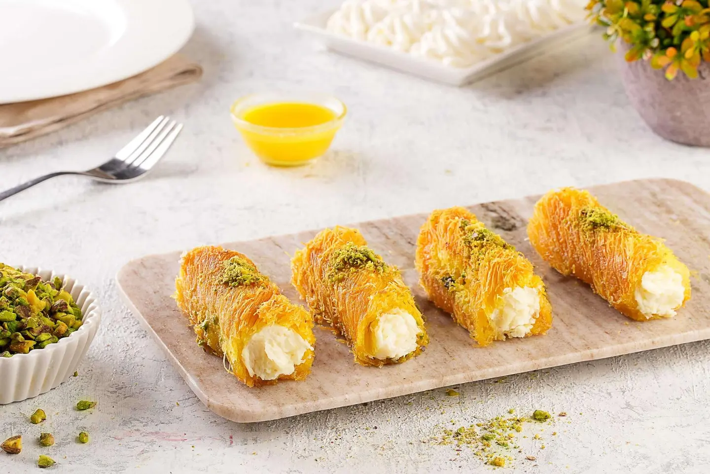 أصابع كنافة مبرومة - 10 حبات