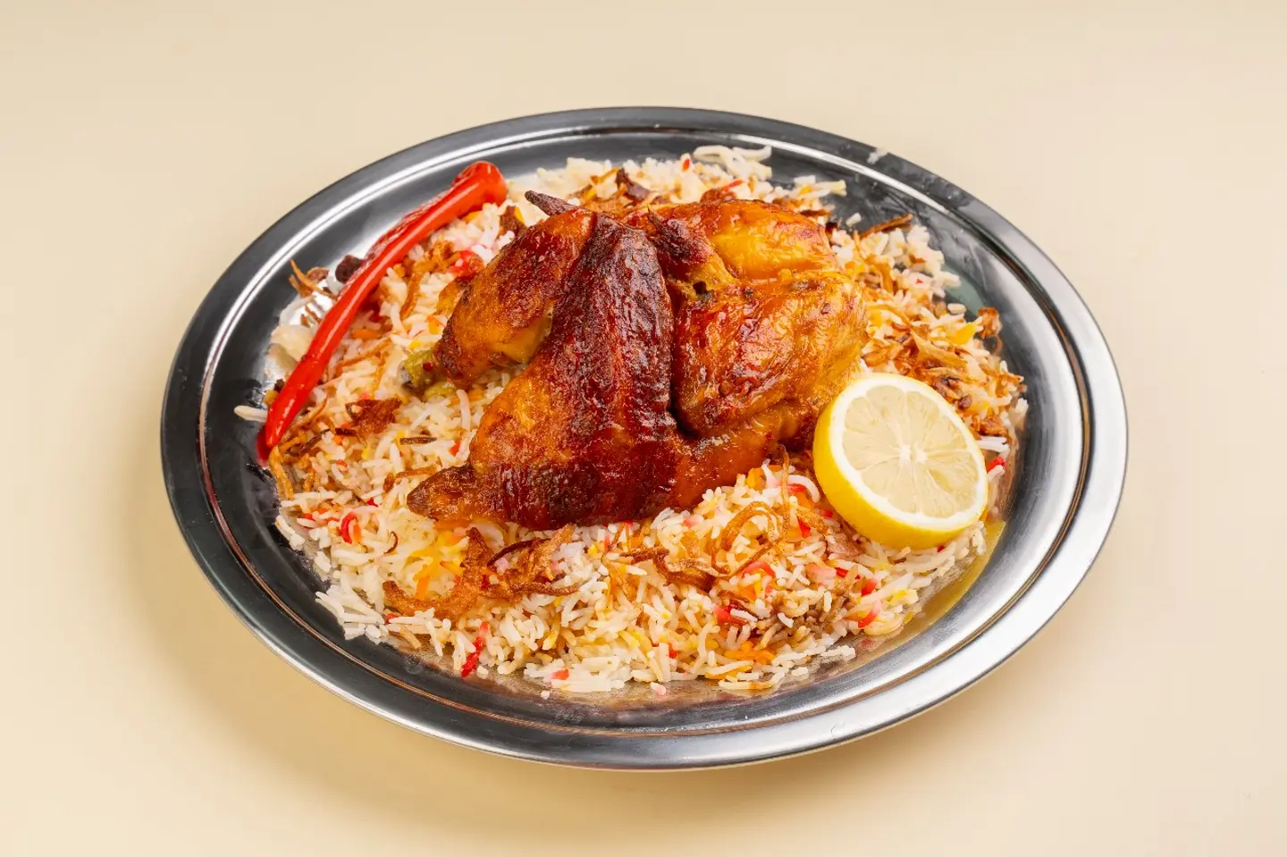 دجاج شواية - نصف حبة دجاجة شواية مع الارز الشعبي