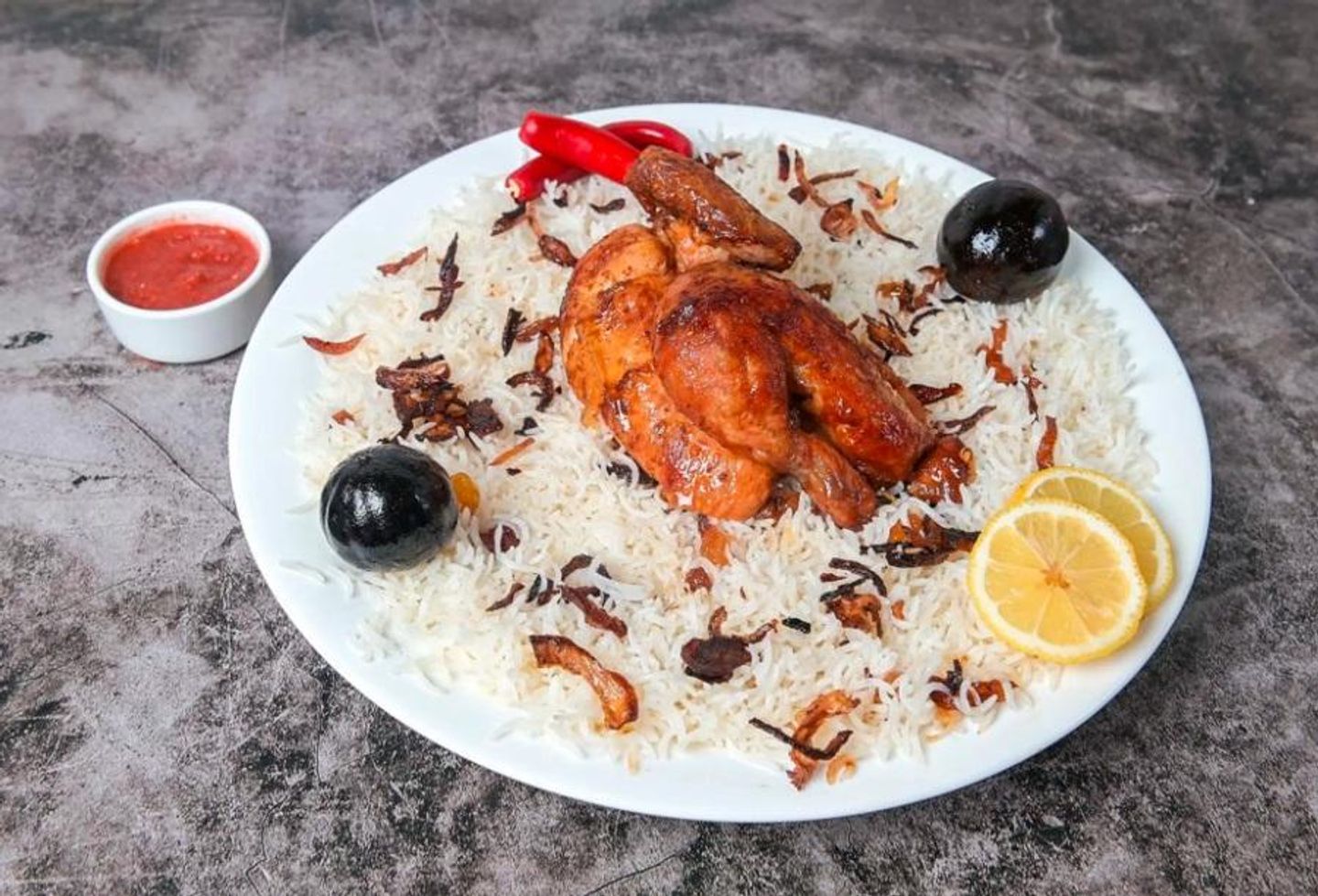 دجاج علي الفحم سادة - نص دجاجة
