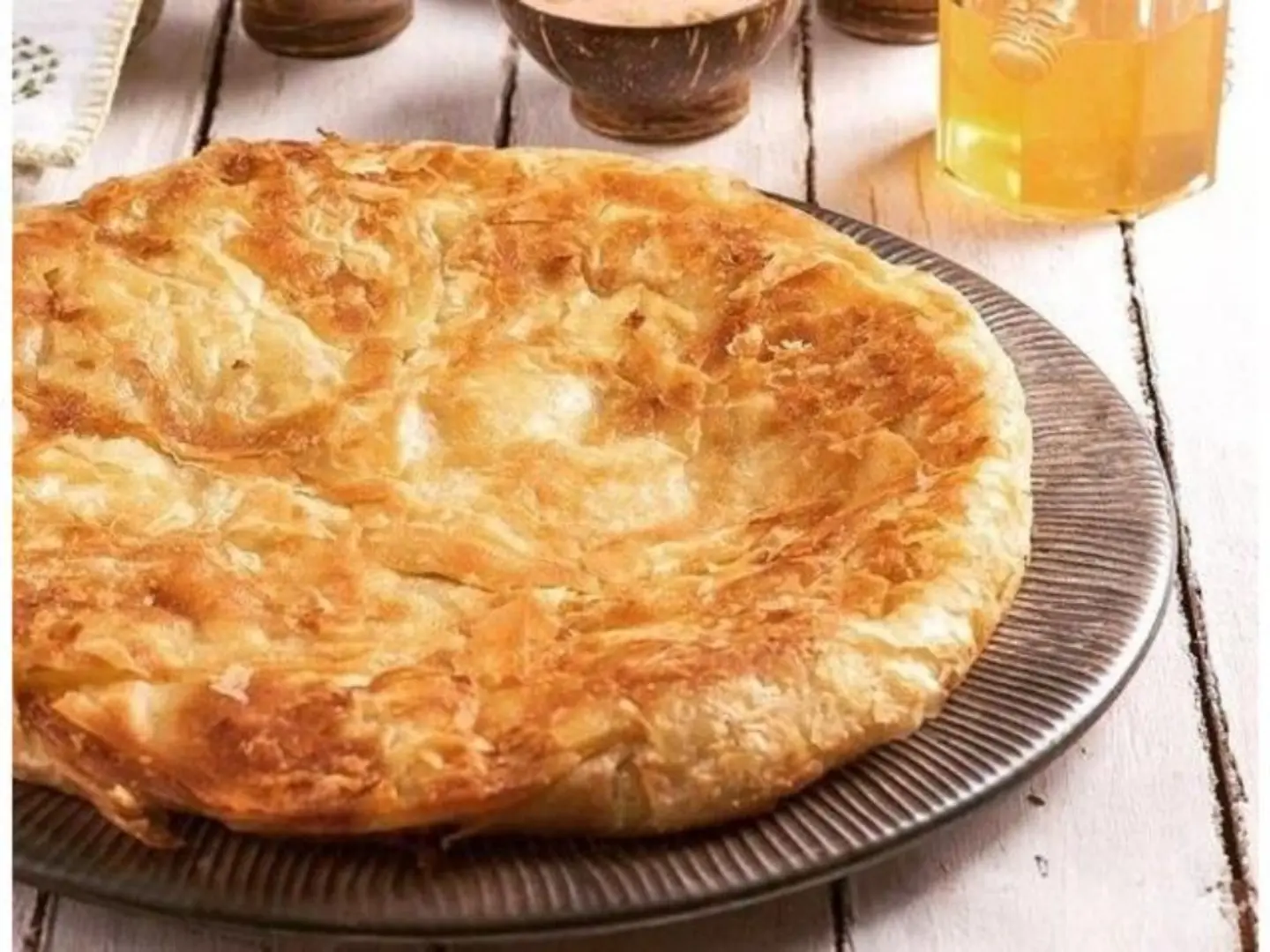 فطير كريمة مكسرات - وسط