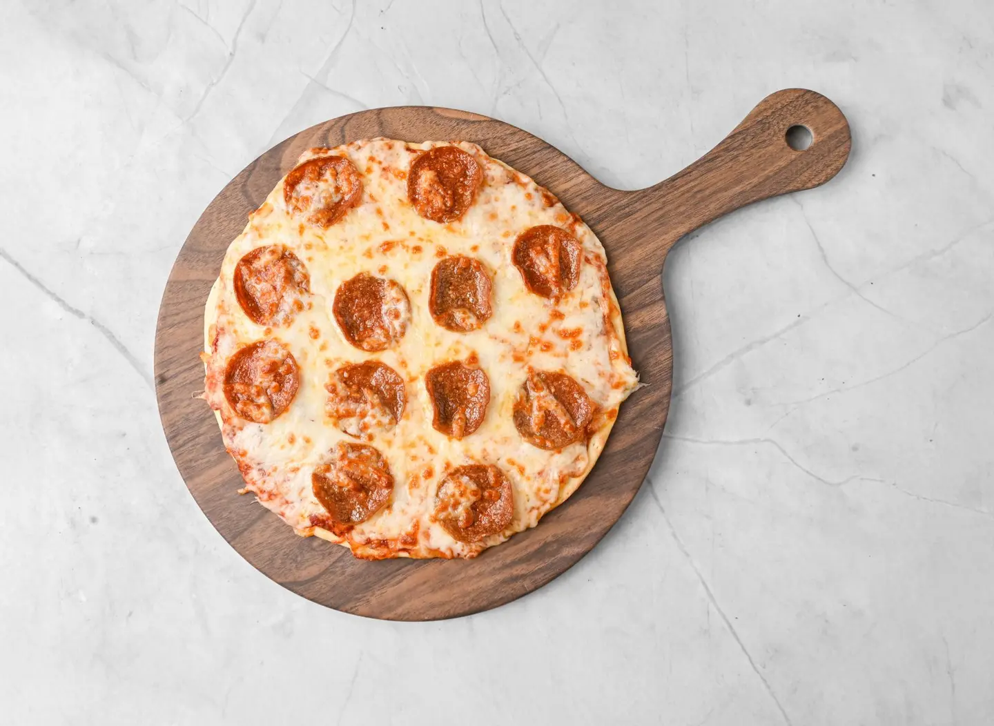 بيتزا بيبروني - صغير