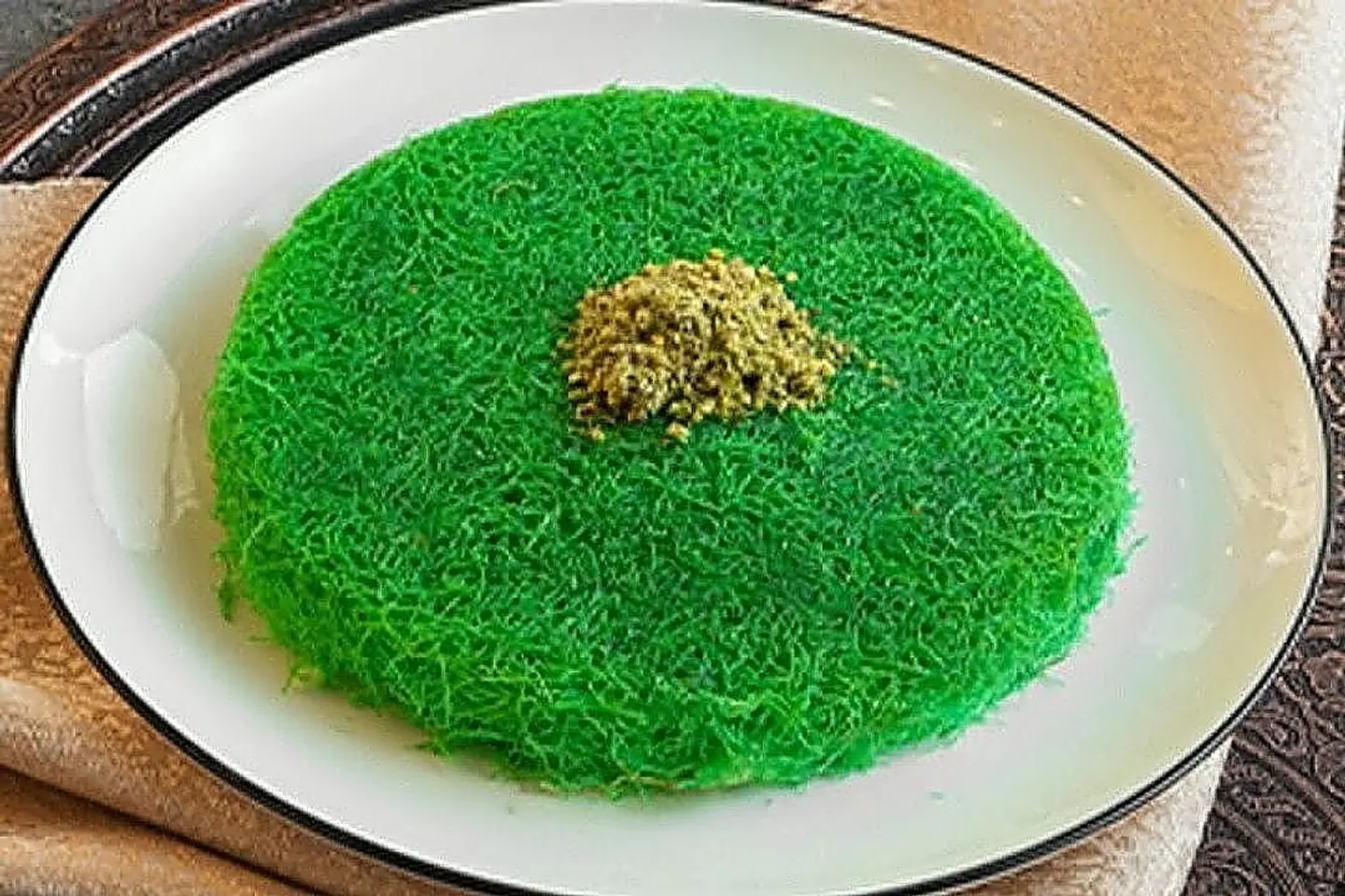 Turkish Green Kunafa Withe Cream - Midum