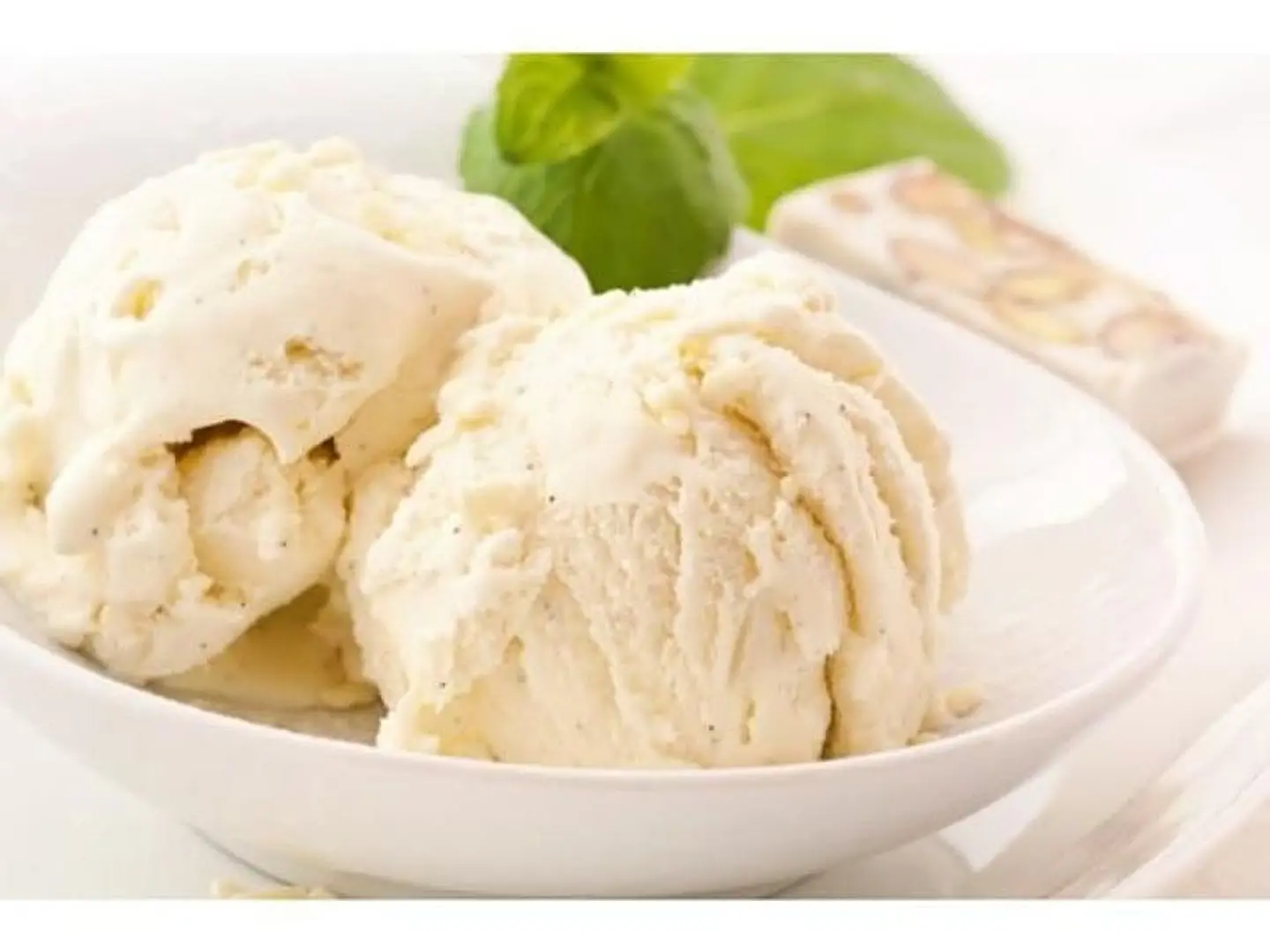 Vanilla Ice Cream - Medium