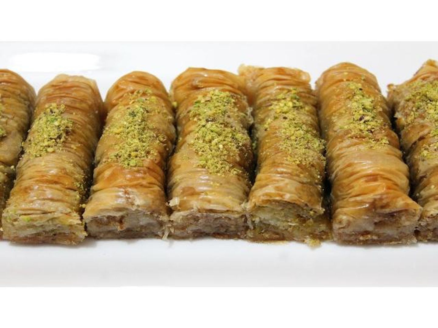 بقلاوه بالمكسرات - ربع كيلو