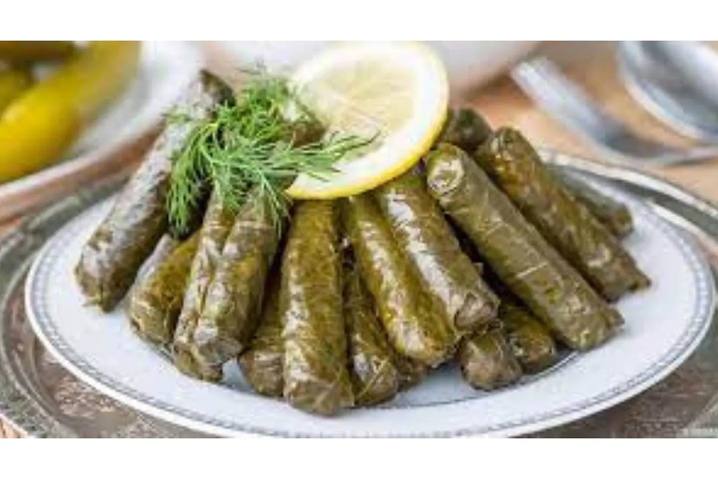 صحن ورق عنب - وسط