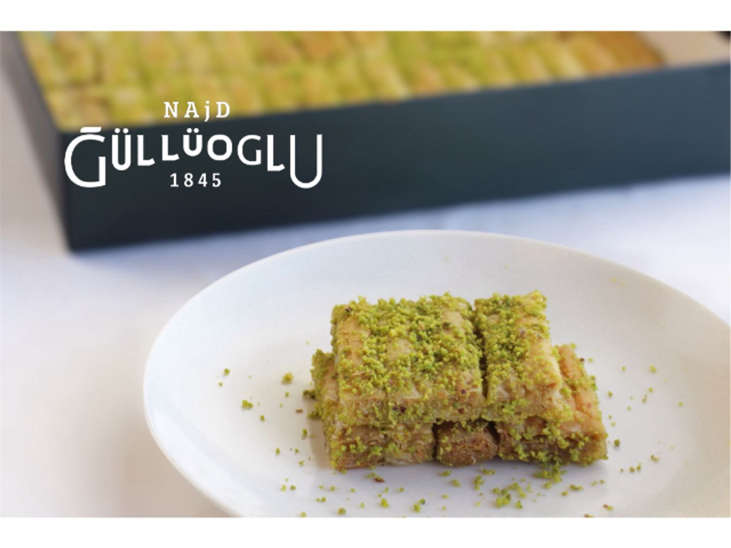 Mini Pistachio Finger Baklava - 1/4 Kg