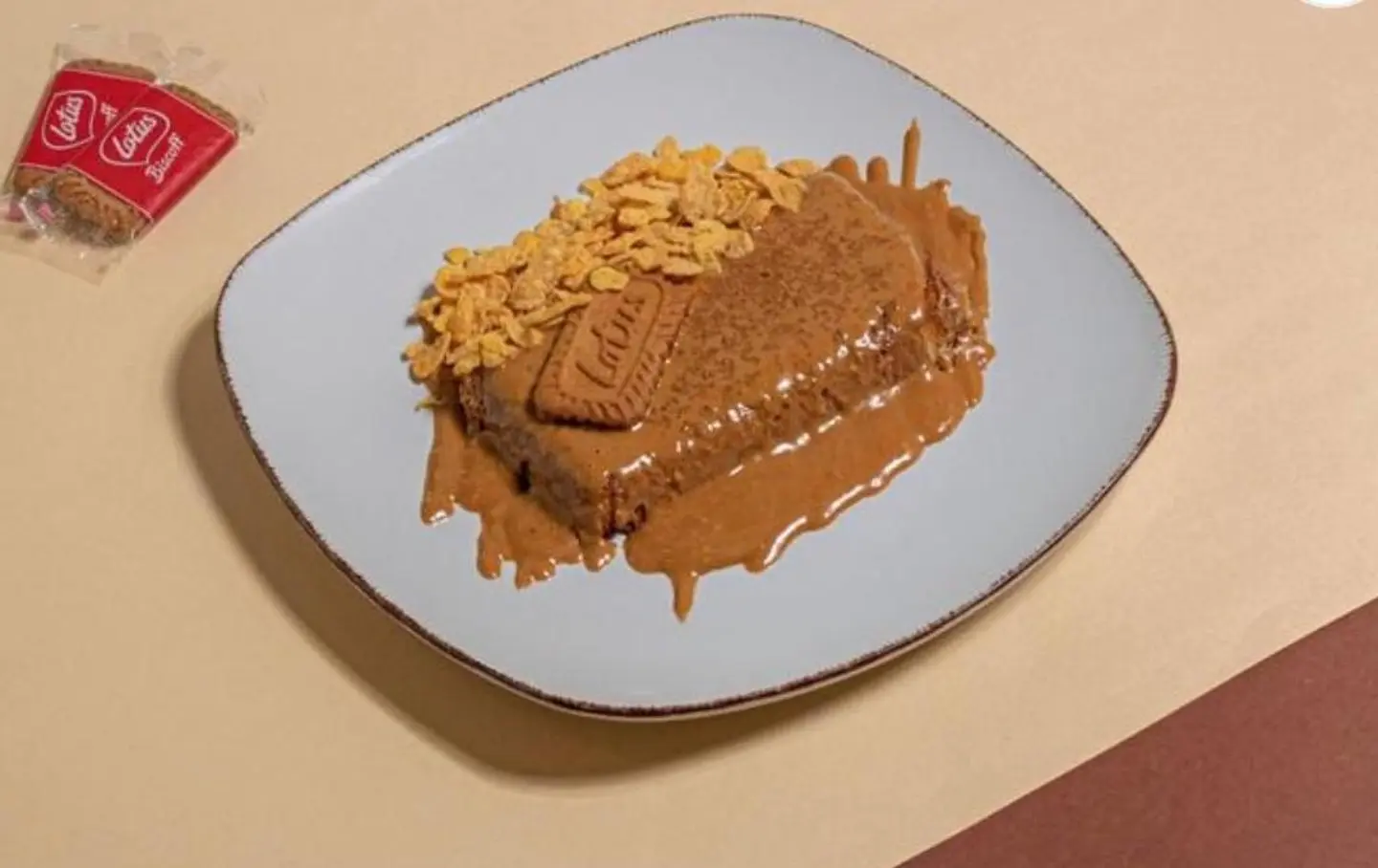 كنافة قشطة لوتس مستطيله - صغير