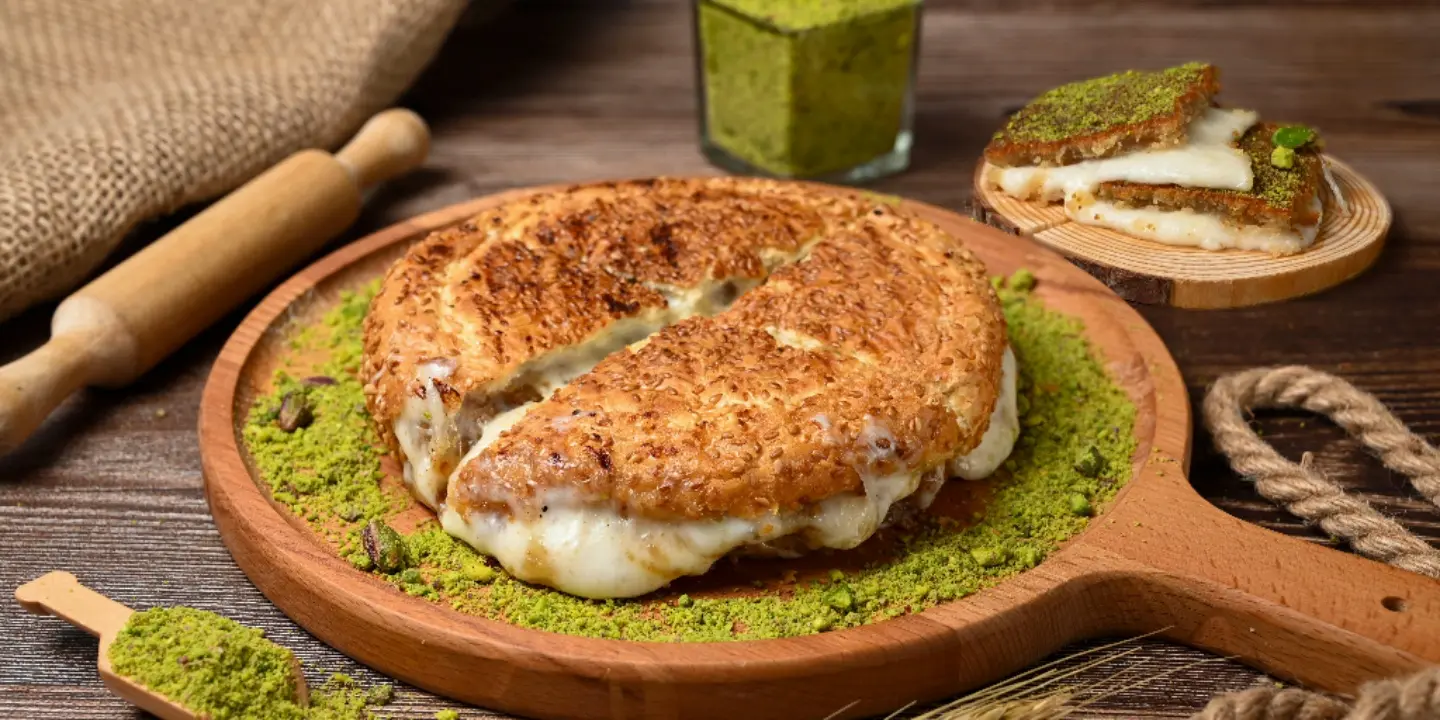 Trabulsi Kunafa Cake - Trabulsi Kunafa Cake Medium Size