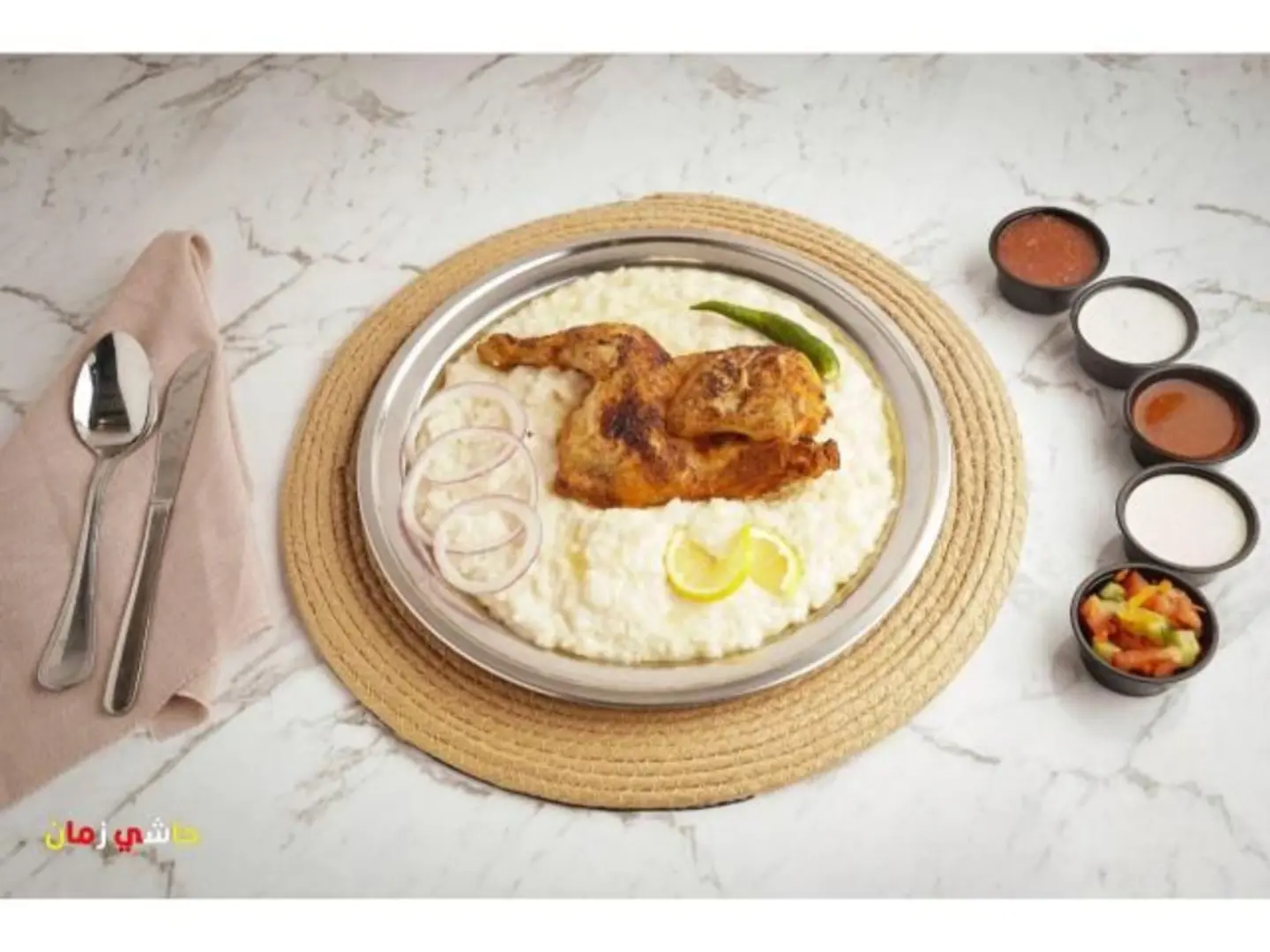 سليق ملكي محمرة - نص حبة دجاج