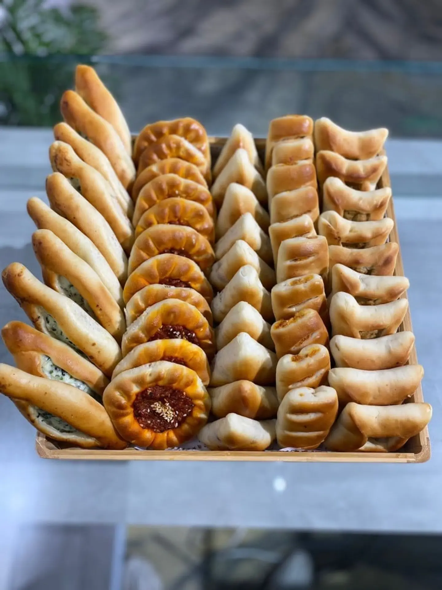 Pastry Plate - Small Quarter Kilo