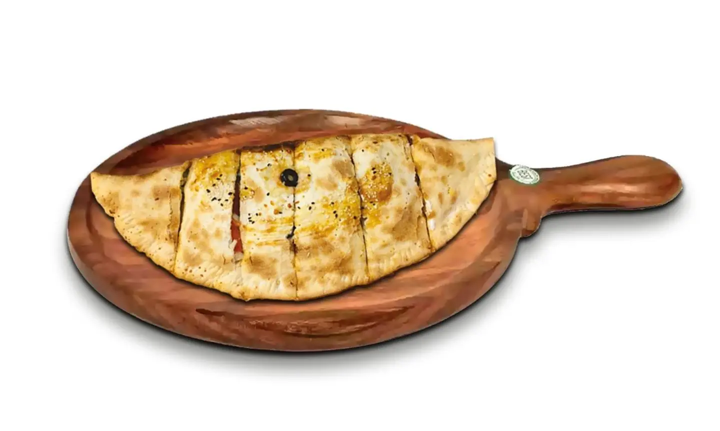 بيتزا كالزوني - صغير