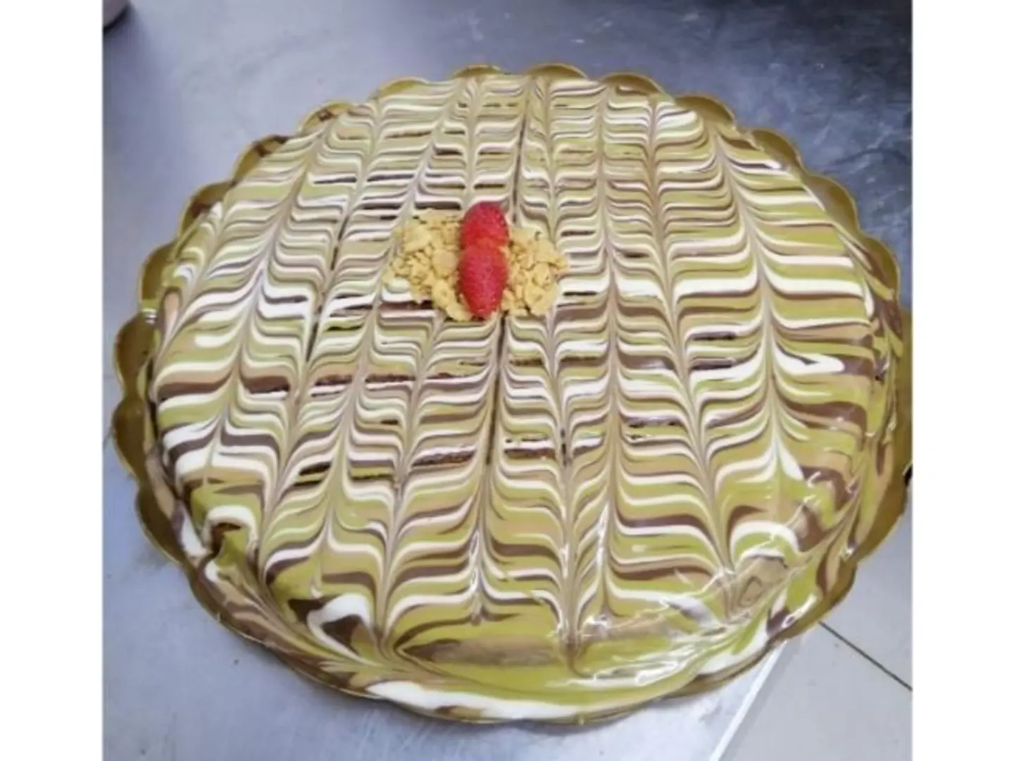 Kunafah With Cream And Sauces - Small