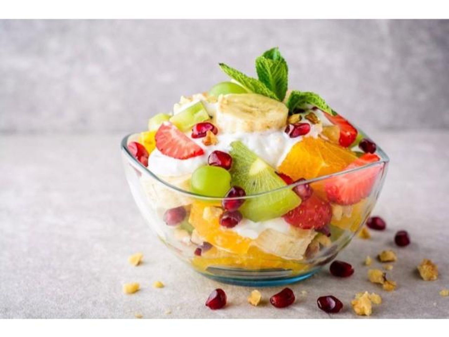 Fruit Salad With Ice Cream - Medium 370 Grams