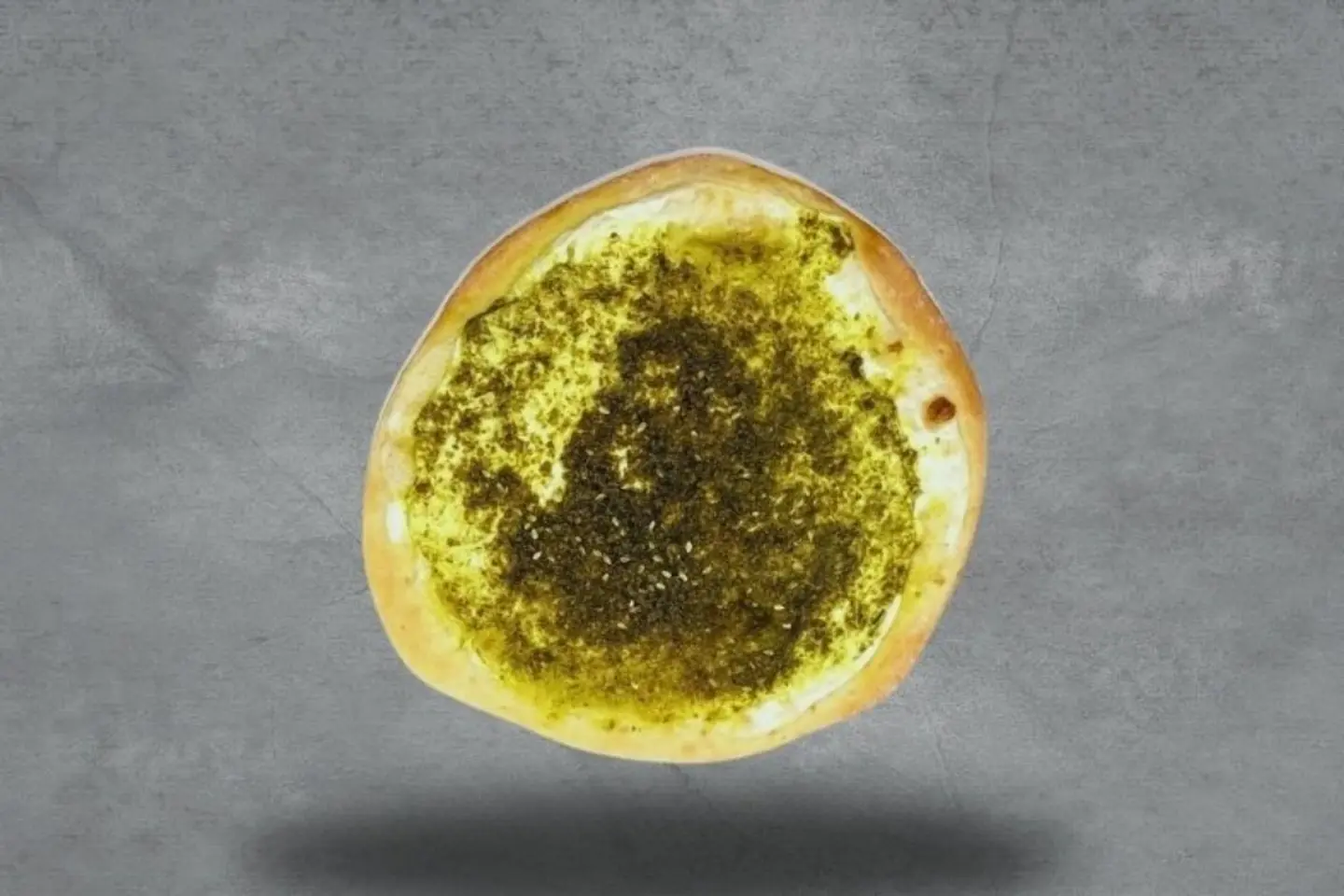 لبنة مع زعتر - وسط